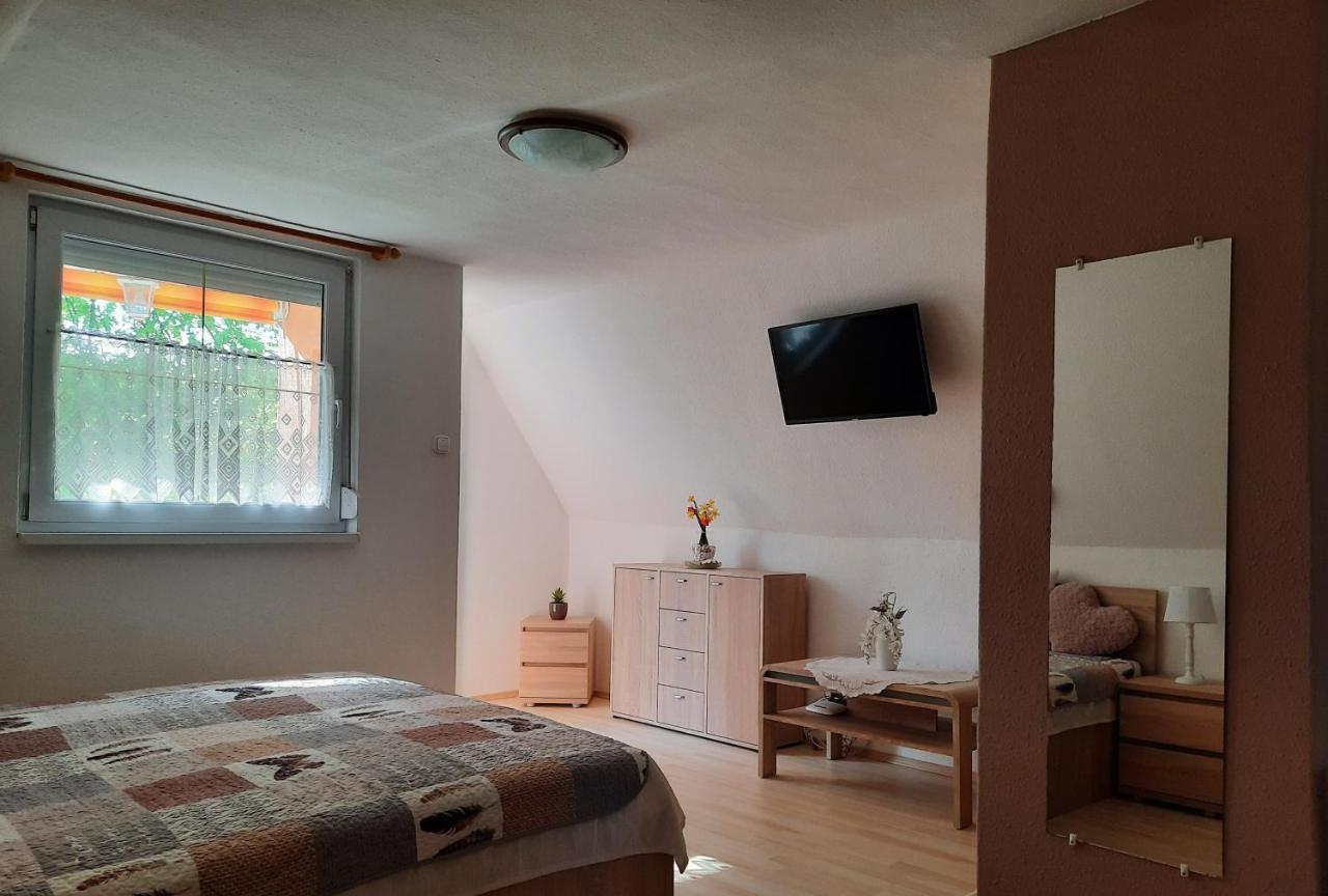 Dora Apartmanhaz Залакарош Экстерьер фото